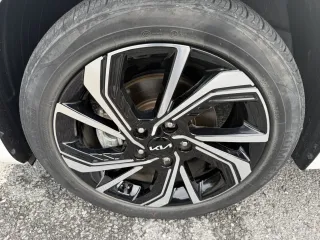 Kia K3 2022 — фото 1 из 27