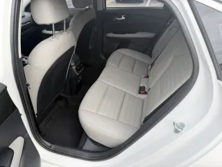 Kia K3 2022 — фото 14 из 27