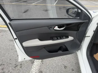 Kia K3 2022 — фото 8 из 27