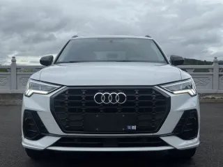 Audi Q3 2023 — фото 2 из 27