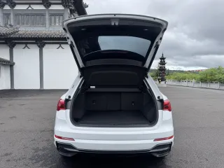Audi Q3 2023 — фото 20 из 27
