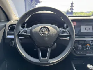 Skoda Kamiq 2023 — фото 15 из 56
