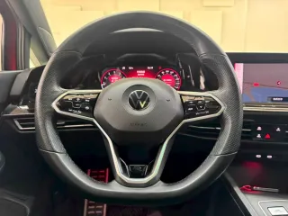 Volkswagen Golf 2022 — фото 15 из 58