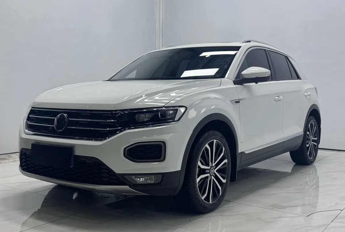 Volkswagen T-Roc 2021 — фото 1 из 21