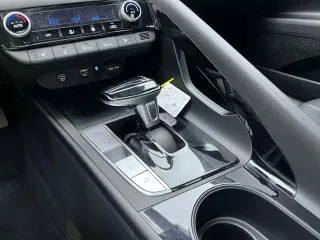 Hyundai Elantra 2023 — фото 11 из 28