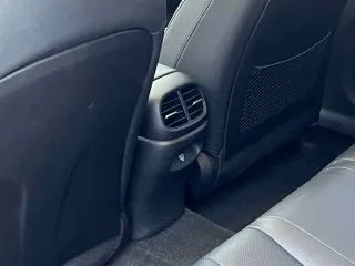 Hyundai Elantra 2023 — фото 14 из 28
