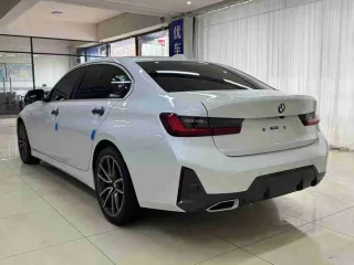 BMW 3-Series 2022 — фото 22 из 52