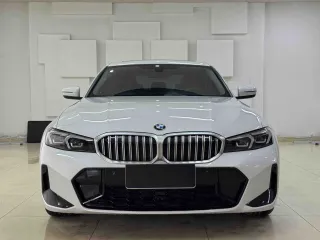 BMW 3-Series 2022 — фото 24 из 52