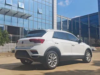 Volkswagen T-Roc 2023 — фото 5 из 25