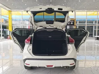 Nissan Kicks 2023 — фото 9 из 23