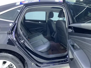 Volkswagen Passat 2023 — фото 16 из 30