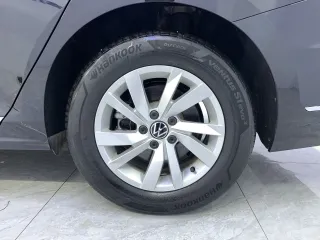 Volkswagen Passat 2023 — фото 14 из 30