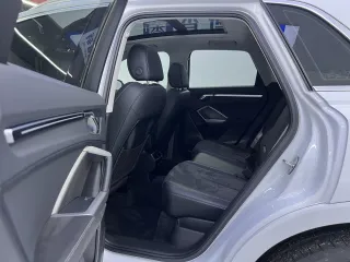 Audi Q3 2022 — фото 13 из 28