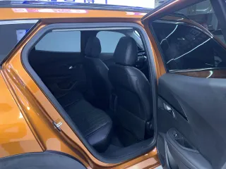 Peugeot 2008 2021 — фото 15 из 28