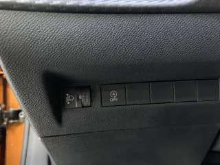 Peugeot 2008 2021 — фото 5 из 28