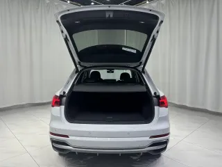Audi Q3 2022 — фото 17 из 25