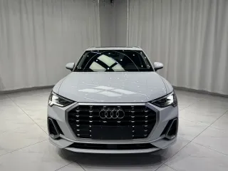 Audi Q3 2022 — фото 2 из 25