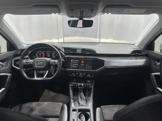 Audi Q3 2022 — фото 14 из 25
