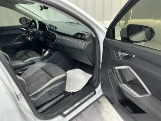 Audi Q3 2022 — фото 19 из 27