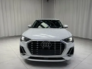 Audi Q3 2022 — фото 2 из 27