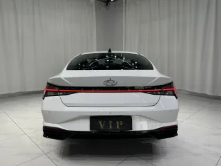 Hyundai Elantra 2023 — фото 5 из 25