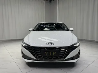 Hyundai Elantra 2023 — фото 2 из 25
