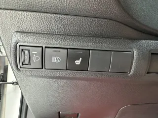 Toyota Corolla 2021 — фото 9 из 25
