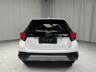 Toyota Yaris L 2022 — фото 19 из 27