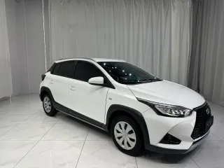 Toyota Yaris L 2022 — фото 1 из 27