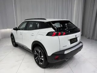 Peugeot 2008 2022 — фото 6 из 25