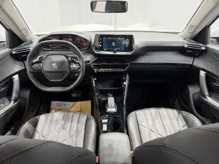 Peugeot 2008 2022 — фото 13 из 25