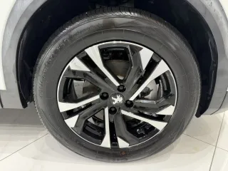 Peugeot 2008 2022 — фото 20 из 25