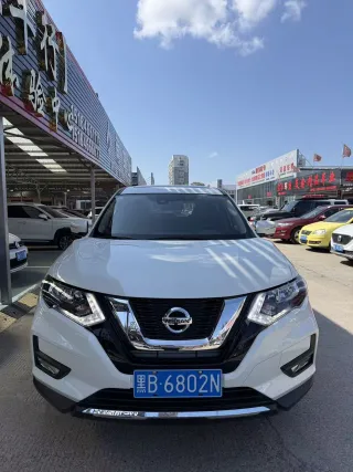 Nissan X-Trail 2022 — фото 2 из 6