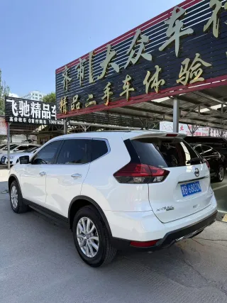 Nissan X-Trail 2022 — фото 4 из 6