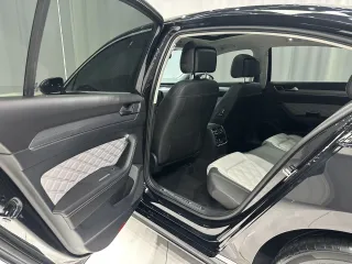 Volkswagen Magotan 2023 — фото 16 из 28