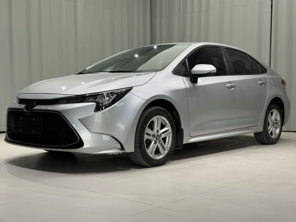 Toyota 雷凌 185T CVT豪华版