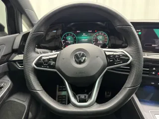 Volkswagen Golf 2022 — фото 13 из 41