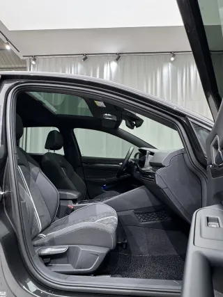 Volkswagen Golf 2022 — фото 8 из 41