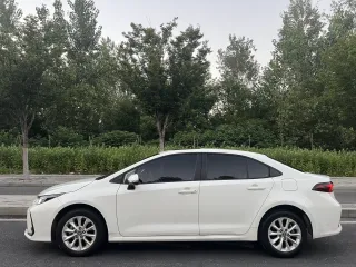 Toyota Corolla 2022 — фото 13 из 29