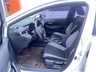 Toyota Corolla 2023 — фото 9 из 24