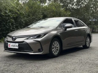 Toyota Corolla 2023 — фото 1 из 33