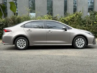 Toyota Corolla 2023 — фото 4 из 33