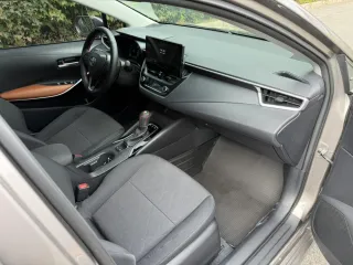 Toyota Corolla 2023 — фото 12 из 33