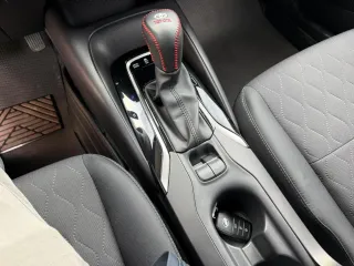 Toyota Corolla 2023 — фото 20 из 33