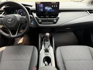 Toyota Corolla 2023 — фото 27 из 33