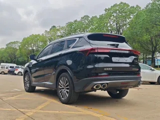 Jetour X70 Plus 2023 — фото 2 из 27