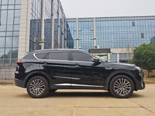 Jetour X70 Plus 2023 — фото 21 из 27