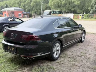 Volkswagen Magotan 2023 — фото 10 из 10