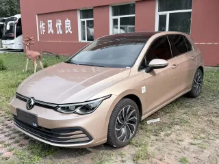 Volkswagen Golf 2021 — фото 1 из 10