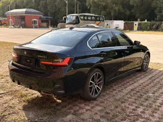 BMW 3 Series 2022 — фото 10 из 10